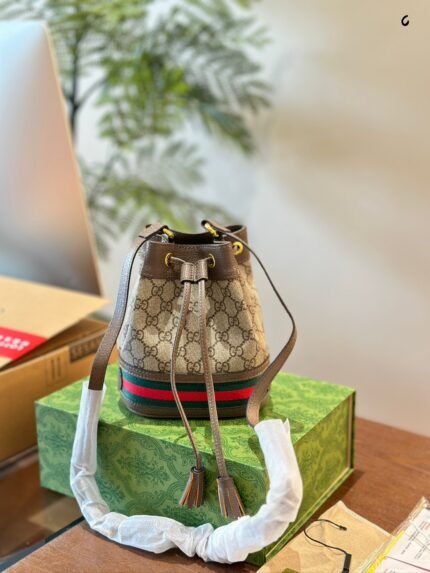 Gucci Bucket Bag Shoulder Bag