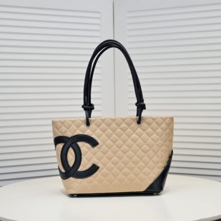 Chanel 24A Vintagep Shoulder Bag Handbag